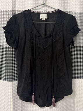 Jun & Ivy black textured top